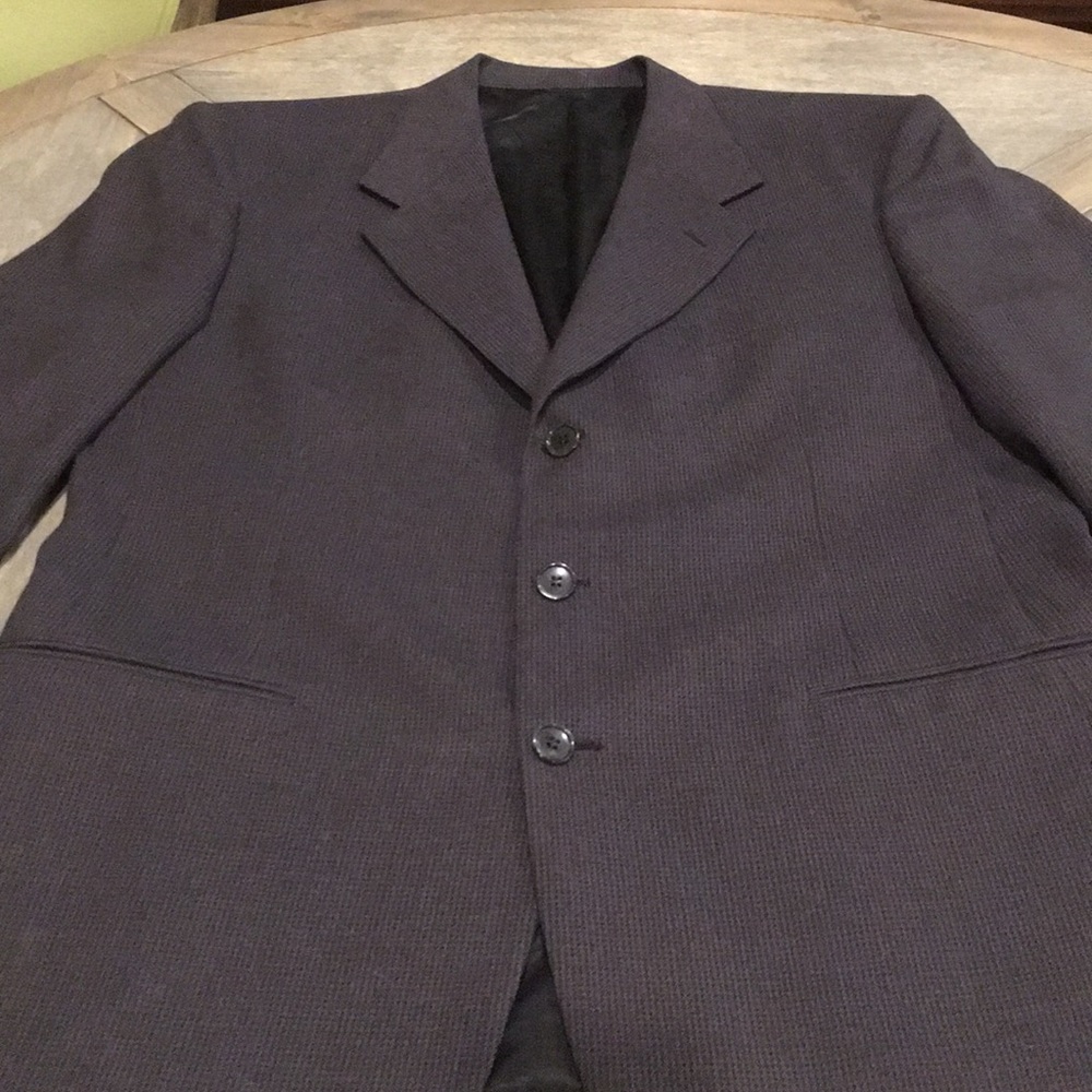 Men’s Suit, Houndstooth Pattern - image 3